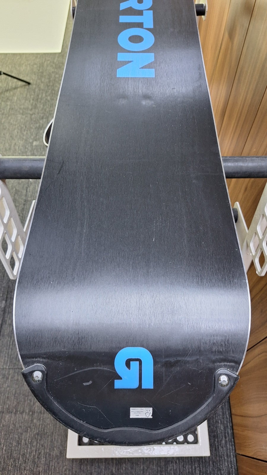 Burton Progression 157 cm Snowboard + HEAD Rental L Bindings Winter Snow Sport