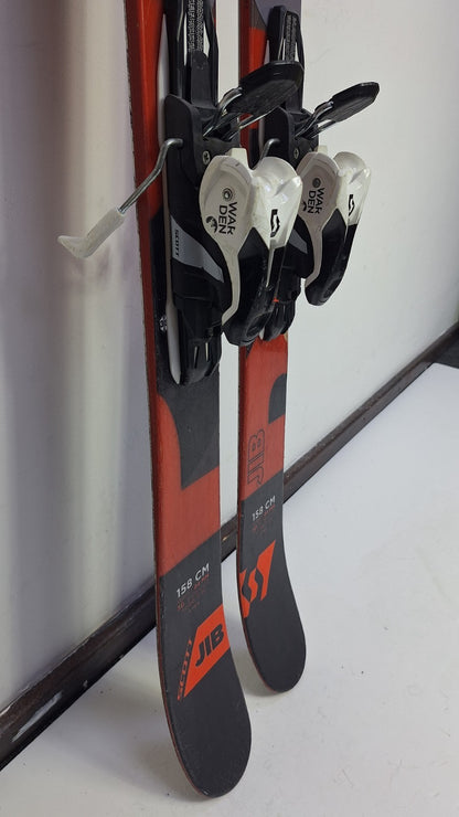 Scott Jib 158 cm Ski + Scott 11 Bindings Winter Fun Snow Sport