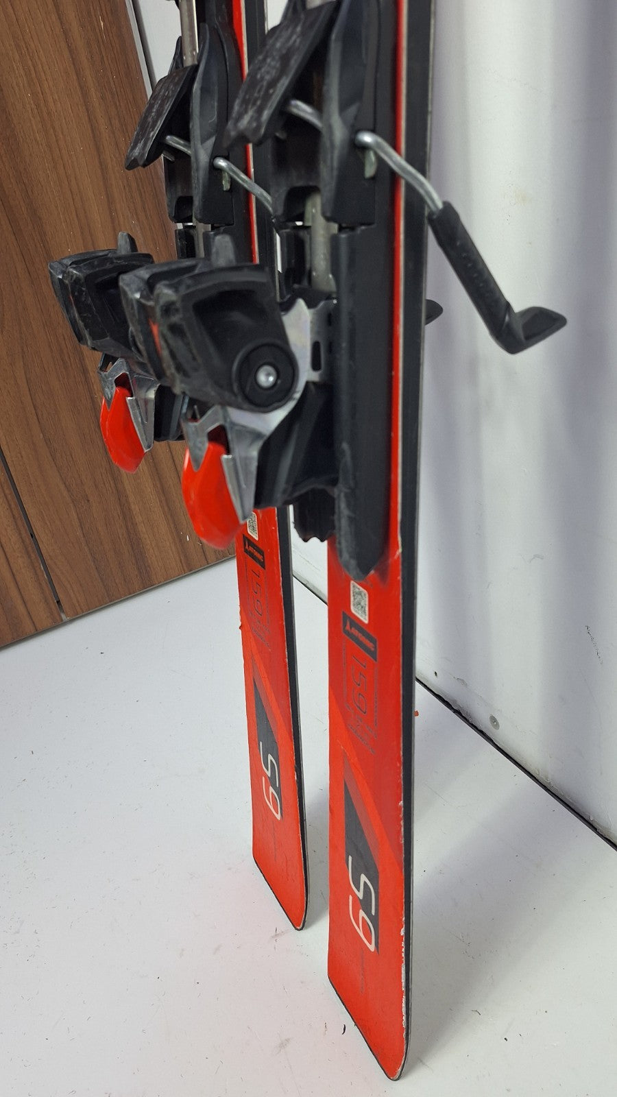 Atomic Redster S9 159cm Ski + Atomic 12 Bindings  Winter Sport Fun