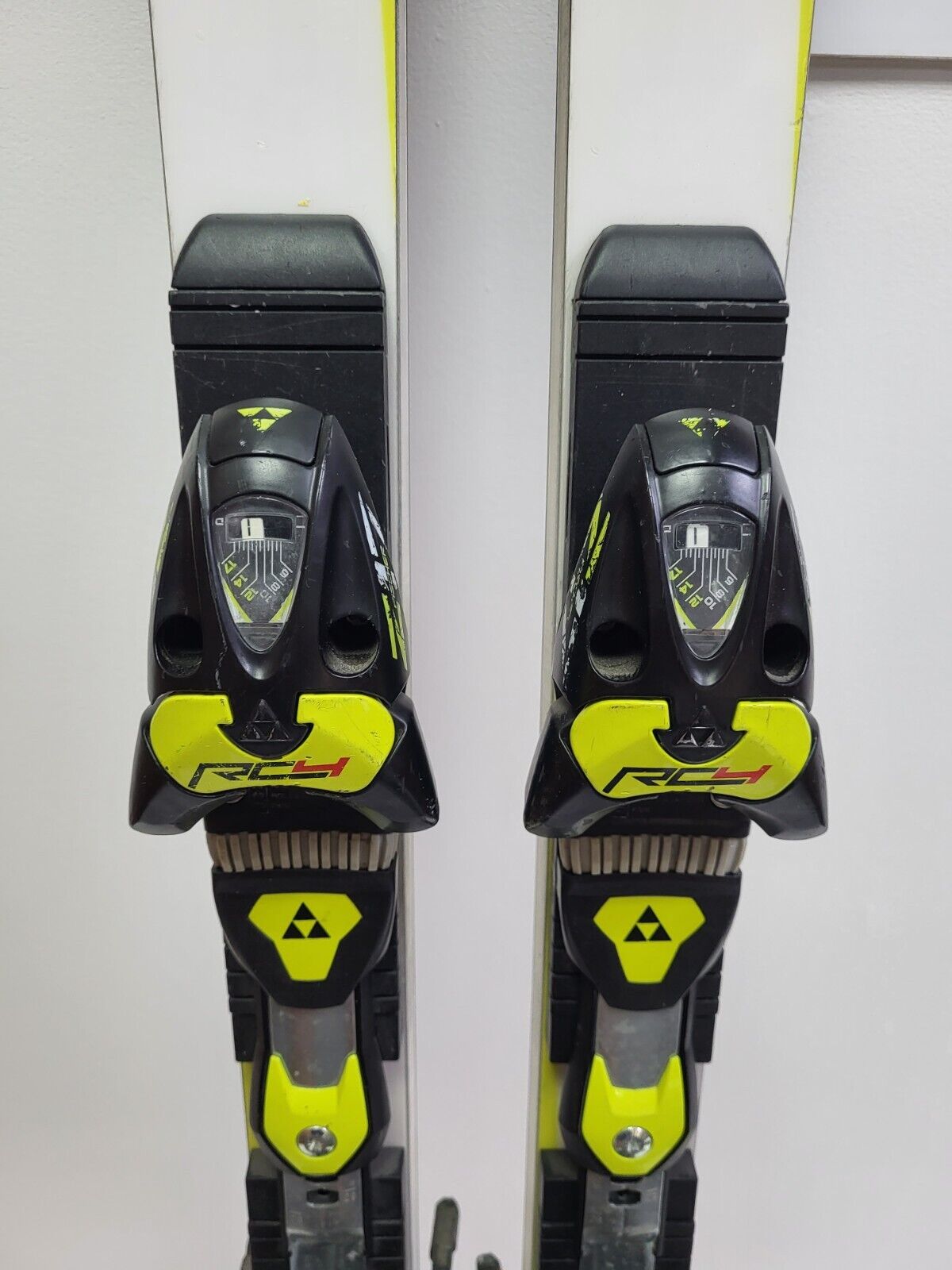 Fischer WC GS Aircarbon 195 cm Ski + Fischer 17 Bindungen Wintersport