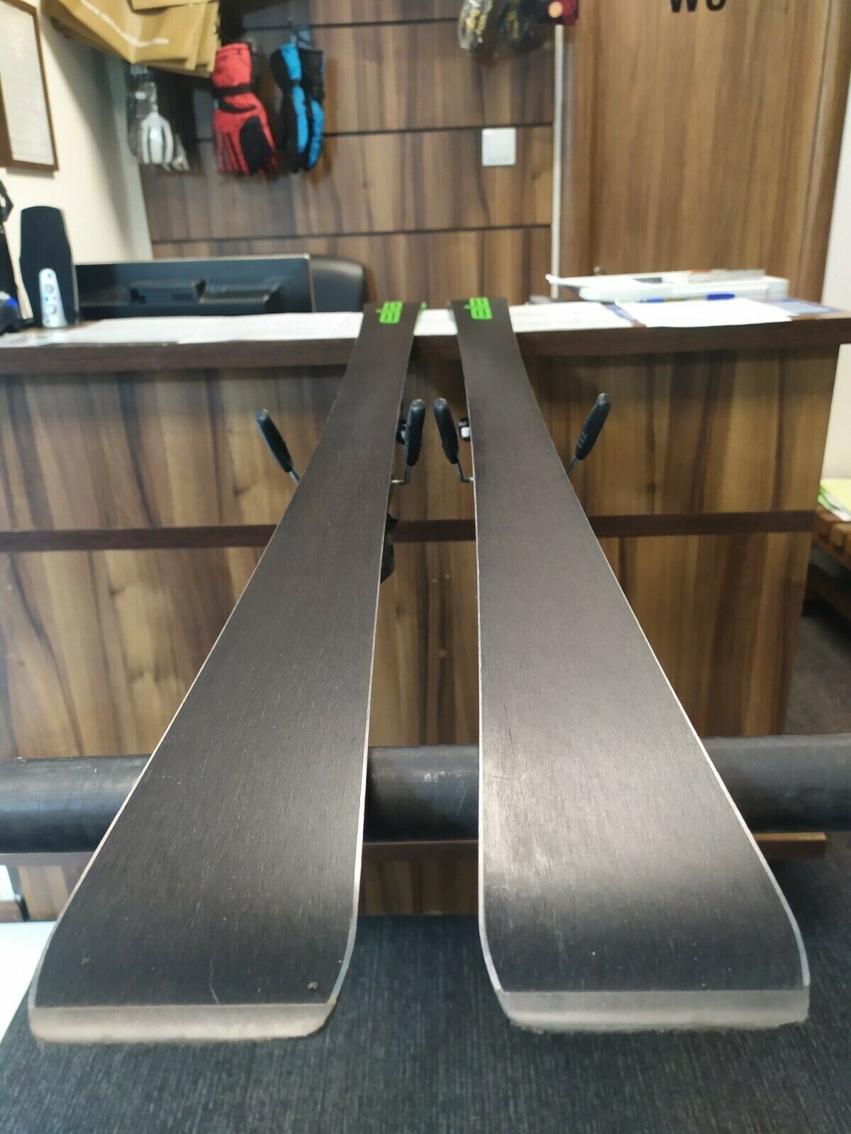 Elan Race RCG 142 cm Ski + Elan 7.5 Bindungen Winterspaß im Schnee Outdoor