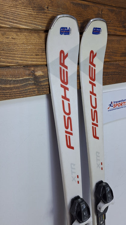 Sci Fischer XTR RC One X 155 cm + attacchi Fischer RS ​​9 Divertimento invernale