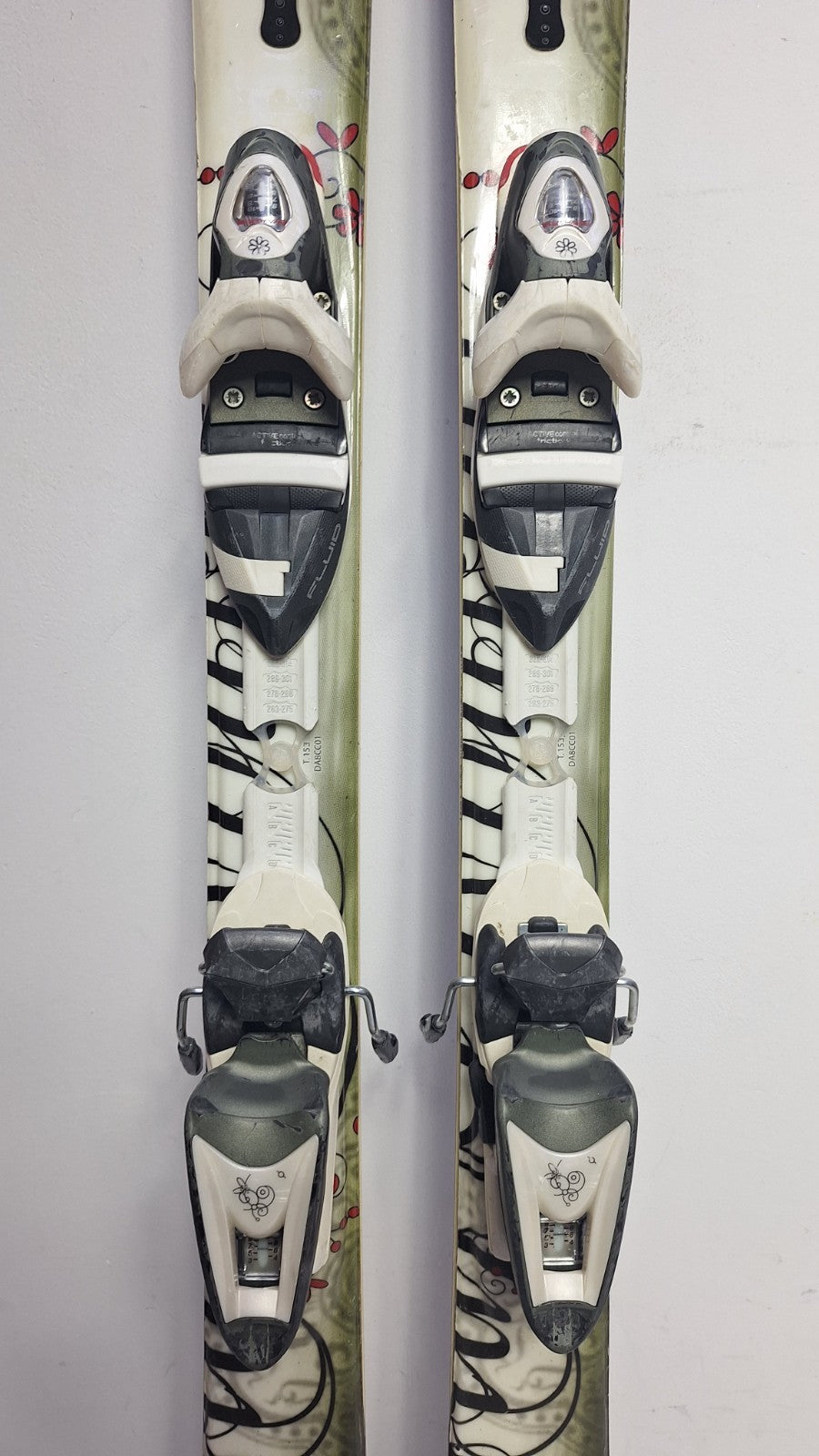 Dynastar Exclusive 153cm Ski + Rossignol 10 Bindings Fun Snow Winter Sport