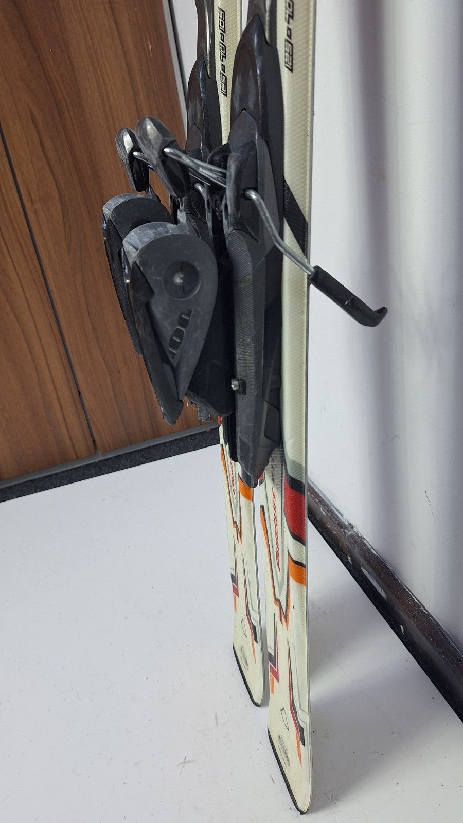 Rossignol Pursuit 149 cm Ski + Rossignol Axium 10 Bindings Winter Sport Snow