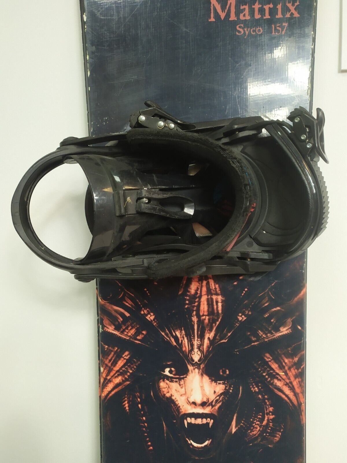 Matrix Syco 157 cm Snowboard + Elan Rental M-L Bindings Winter Snow Adventure