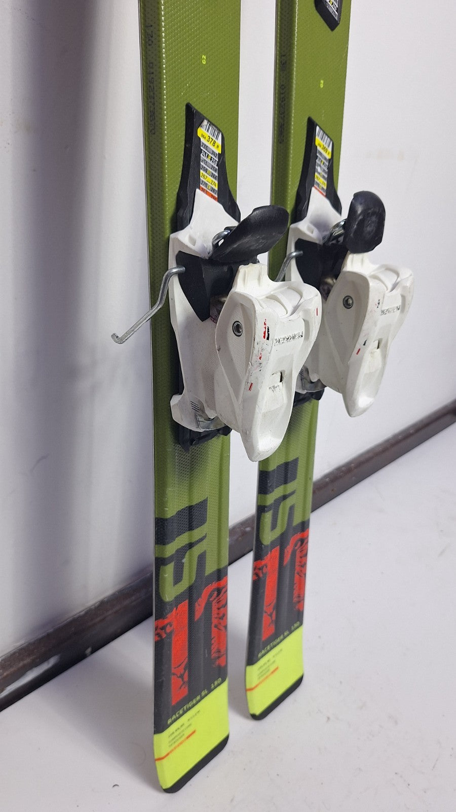 Völkl Racetiger 11 SL 130 cm Ski + Marker 7 Bindung Wintersport Schneespaß
