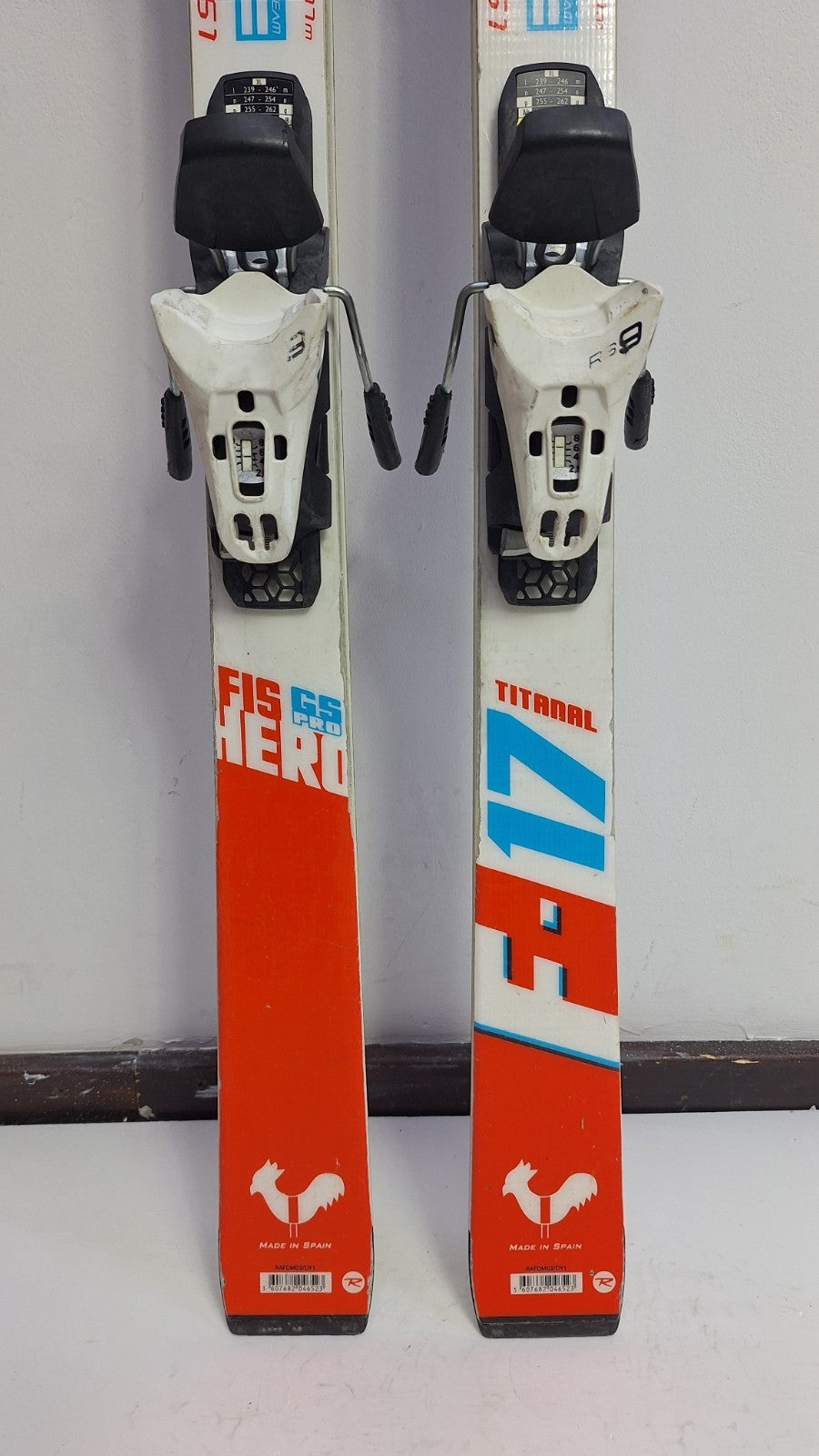 Rossignol Hero FIS GS Pro 151 cm Ski + Fischer RS9 Bindung Winterspaß Schnee