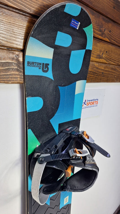 Burton Progression 157 cm Snowboard + HEAD Rental M Bindings Winter Snow Sport