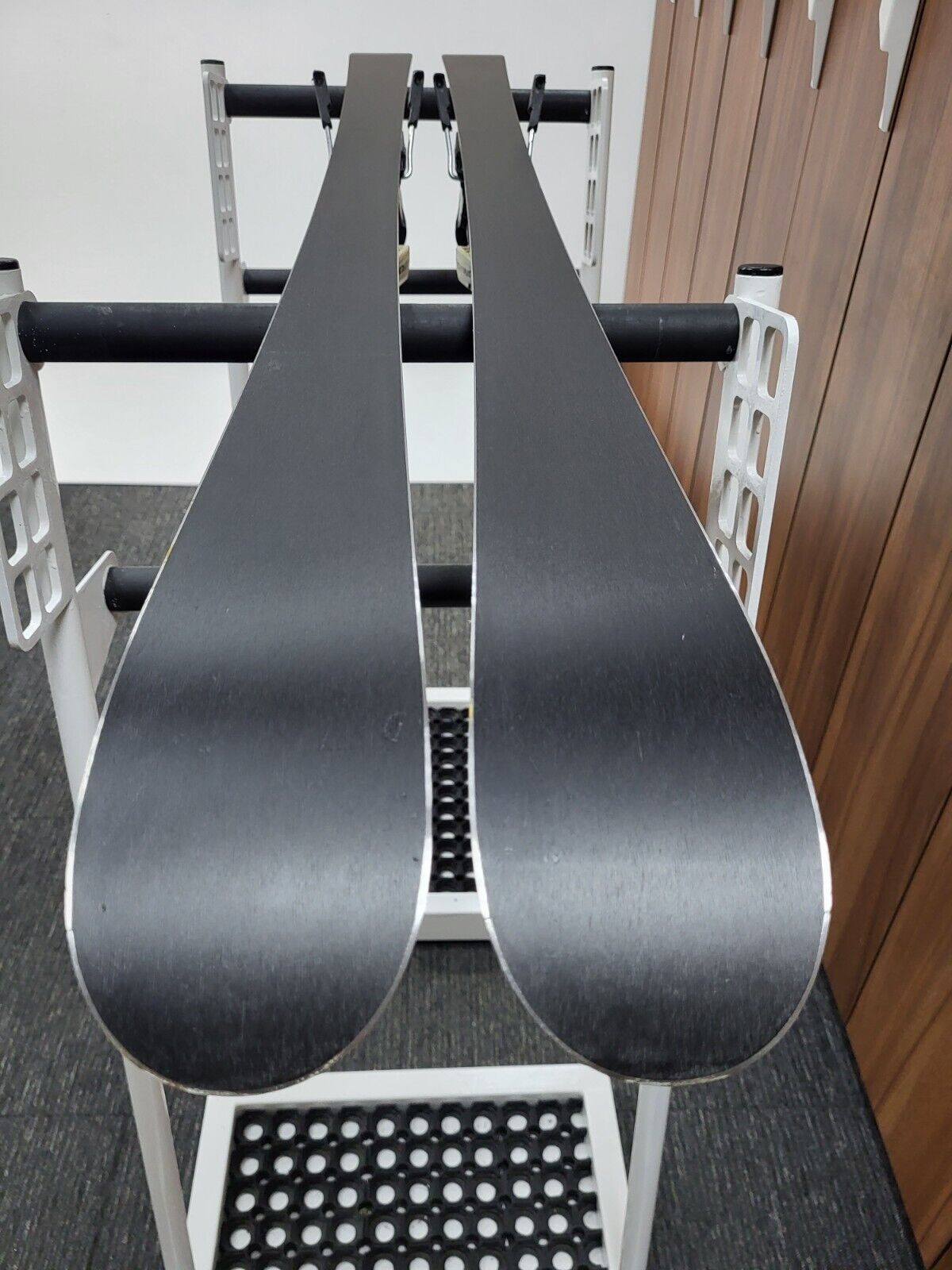 Atomic Redster GS 144 cm Ski + Atomic 7.5 Bindungen Schneesport-Spaß-Abenteuer
