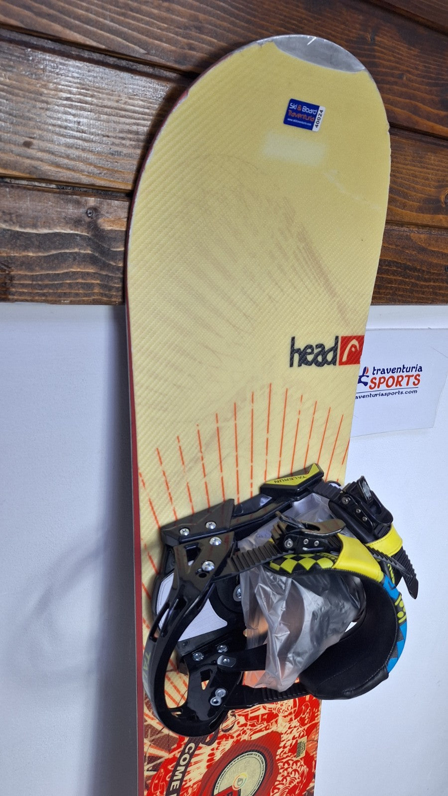 Snowboard HEAD Rocka 4D 159 cm + fixations Talerun L neuves Hiver Sport Plaisir