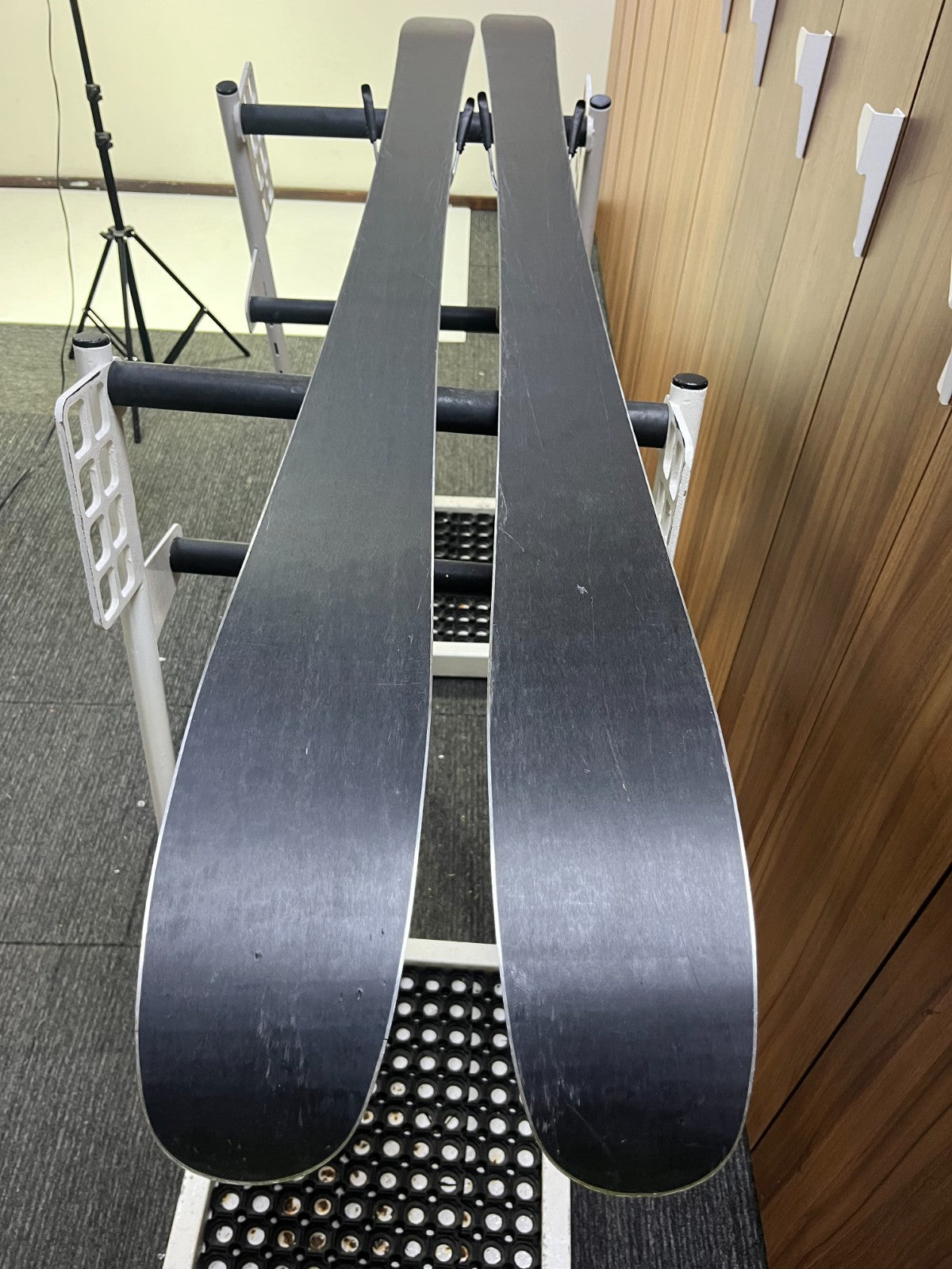 Skis Salomon Myriad 85 169cm + fixations Elan EL 10 Aventure Sport d’hiver