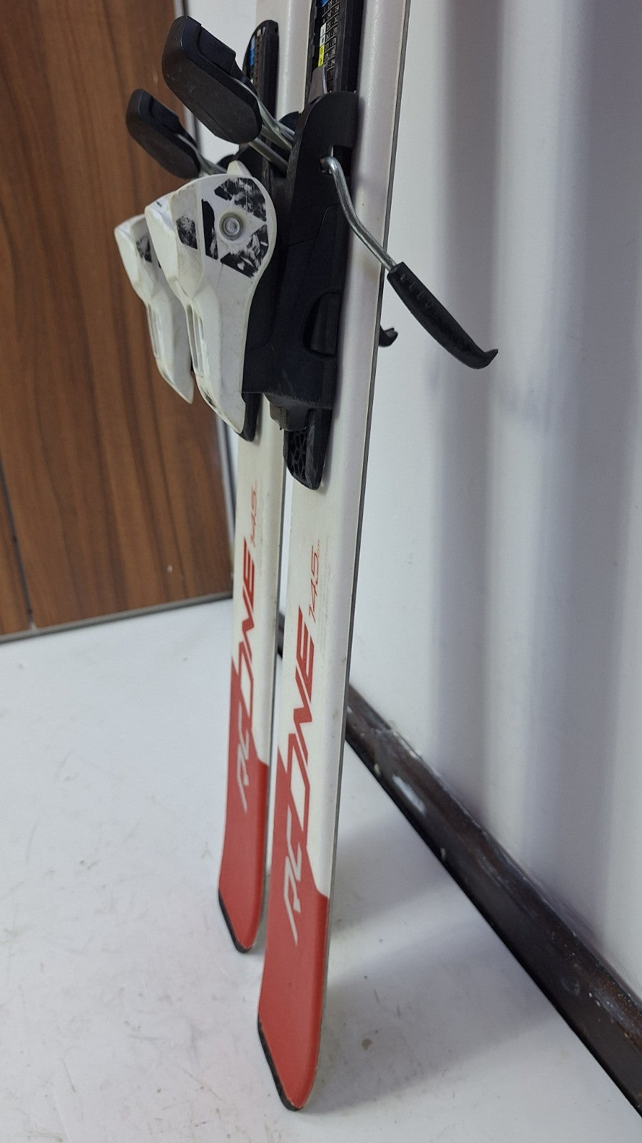 Fischer XTR RC One X 145 cm Ski + Fischer RS9 Bindungen Wintersport-Schneespaß