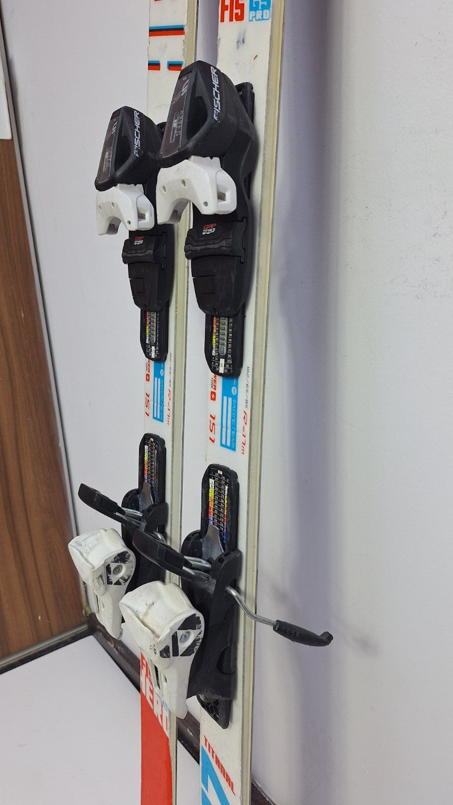 Rossignol Hero FIS GS Pro 151 cm Ski + Fischer RS9 Bindung Winterspaß Schnee