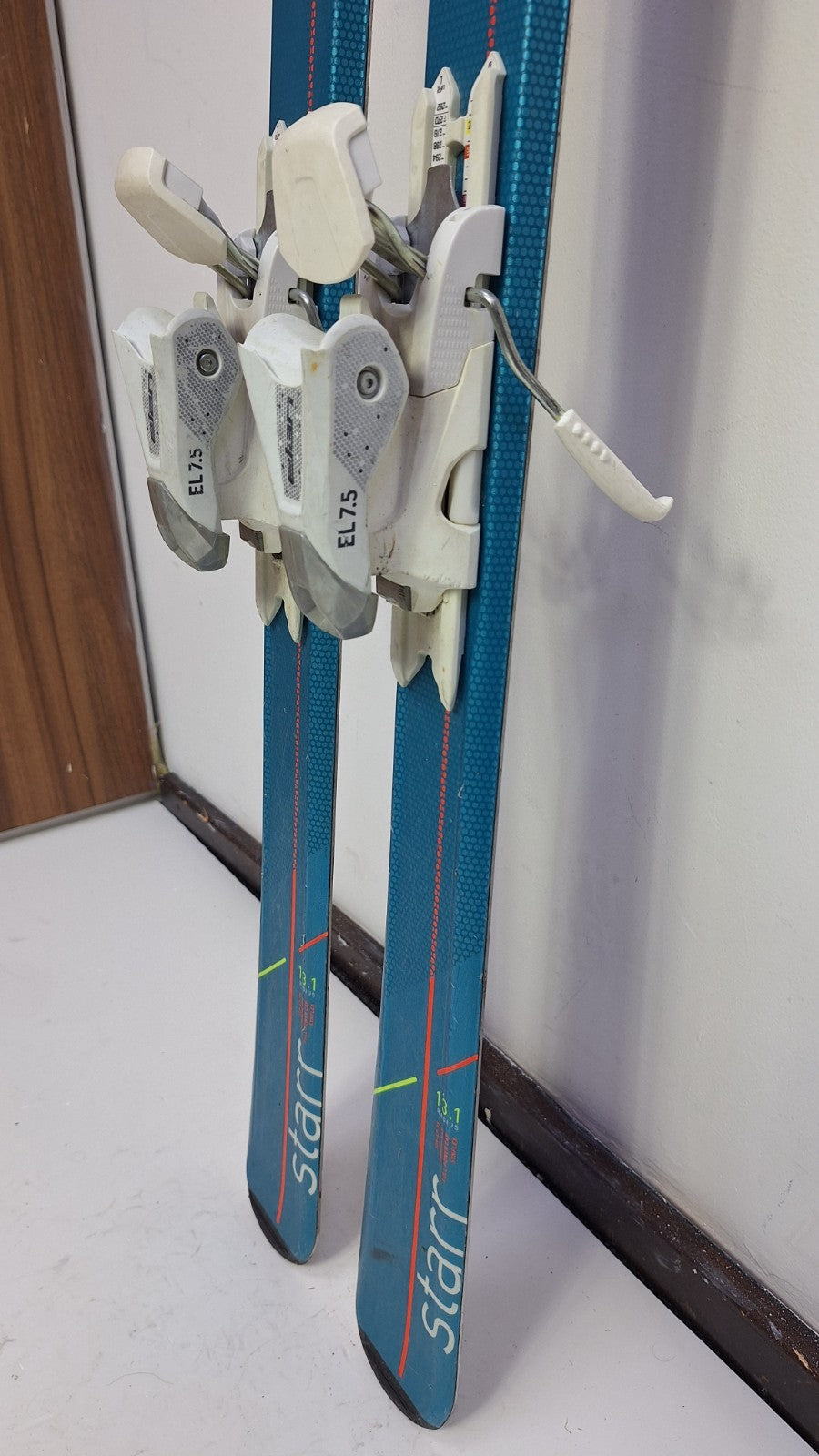 Elan Star 150 Ski + Elan EL 7.5 Bindings Sport Snow Winter Adventure Fun