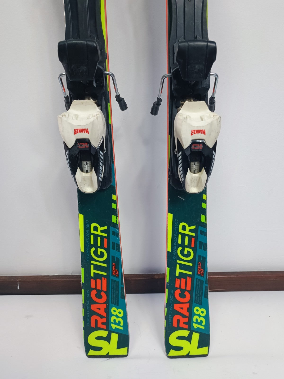 Völkl Racetiger SL WC 138 cm Sci + Marker 10 attacchi Sport invernali Snow Fun