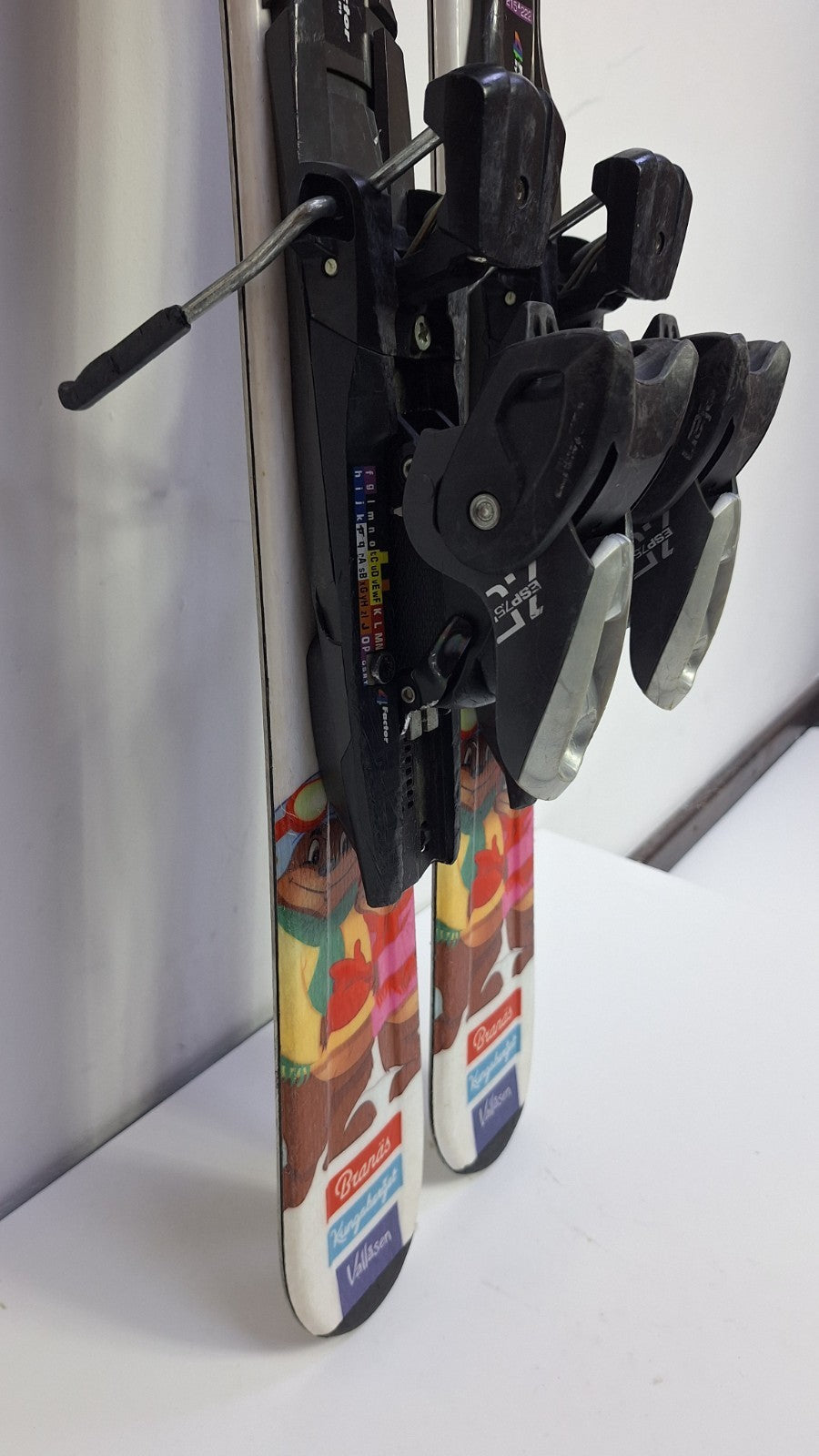 HEAD Bjornbusa 117 cm Ski + Elan ESP 7.5 Bindings Sport Snow Winter Fun
