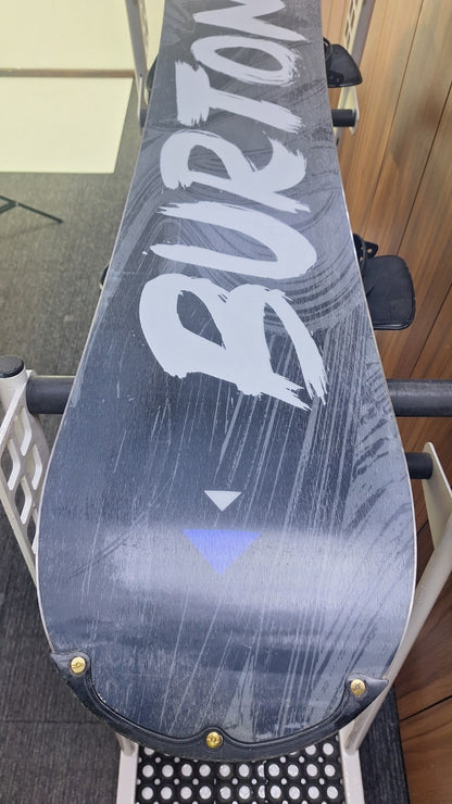 Burton LTR 150 cm Snowboard + Burton M  Bindings Winter Snow Adventure Fun