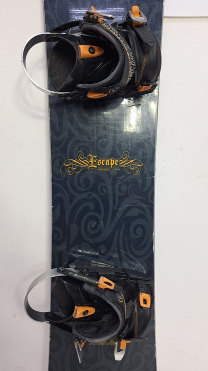 Matrix Escape W 159 cm Snowboard + Head Size L Bindings Adventure Sport
