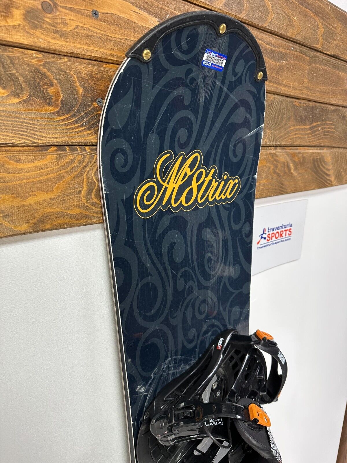 Snowboard Matrix Escape 158 cm + fixations HEAD NX taille L Aventure hivernale