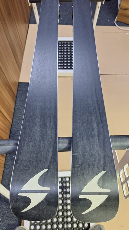 Blizzard Titanium Racing GS 149 cm Skis + Marker 10 Bindings Winter Fun Snow