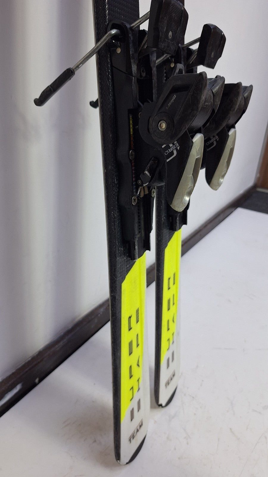 HEAD SupershapeTeam R SLR cm Ski + Elan ESR10 Bindungen Wintersport-Spaß
