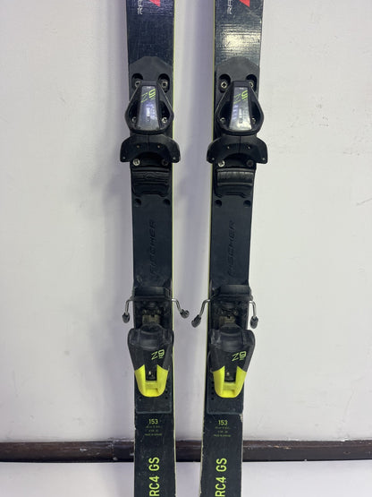 Fischer RC4 GS 153 cm Ski + Fischer 9 Bindungen Wintersport