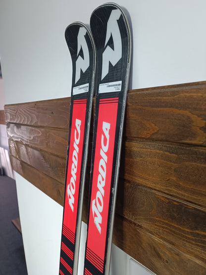 Nordica Dobermann GS World Cup 188 cm Ski + fixations Marker 18 Sport Hiver Plaisir
