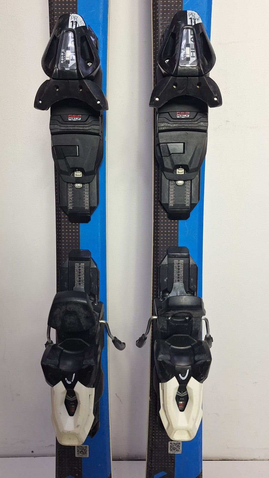 HEAD V-Shape V4 LYT  156cm Ski + Head PR 11  Bindings Winter Sport