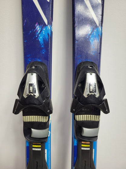 Nordica Little Belle 140 cm Ski + Elan ESP 7.5 Bindungen Winter Adventure Winter