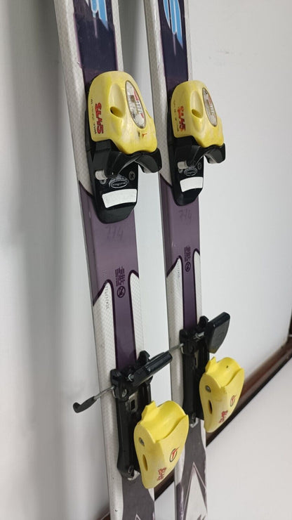 Sci Scoop Cross Nishizama SR 10 130 cm + Attacchi Tyrolia SL 4.5 Divertimento sulla Neve Invernale