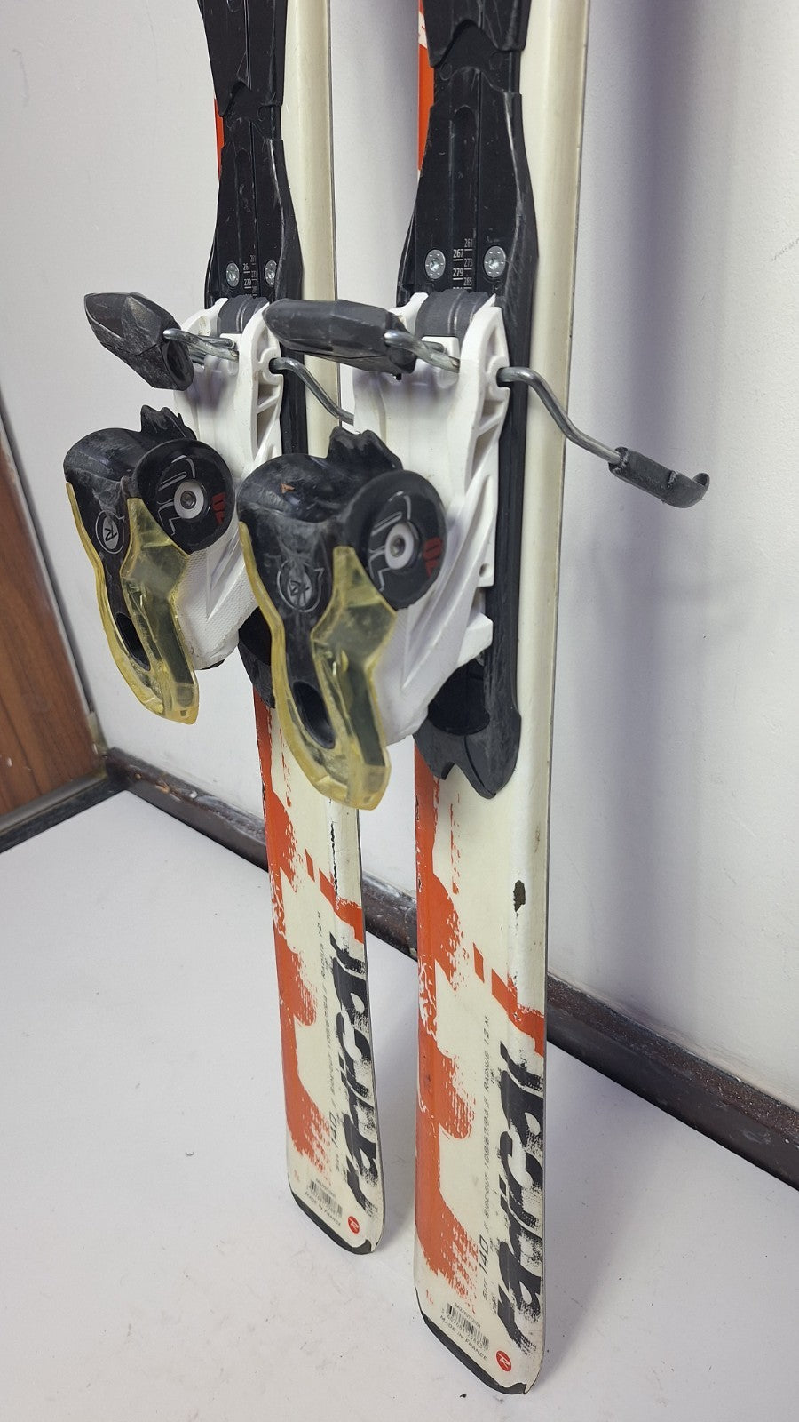 Sci Rossignol Radical 140 cm + Attacchi Rossignol 7 Sport Invernali Neve