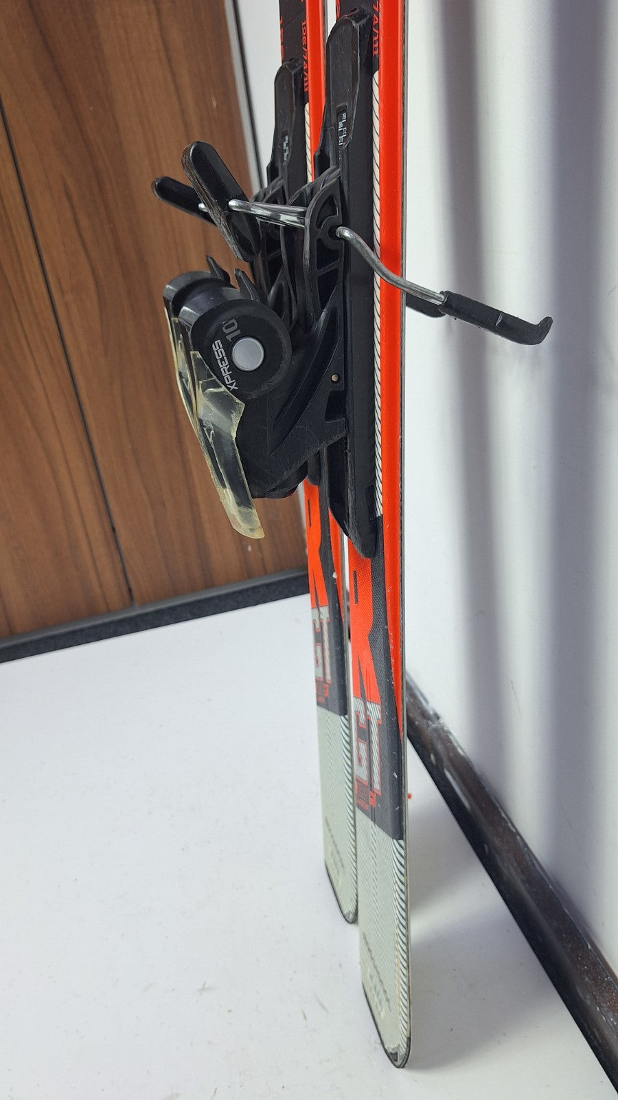 Rossignol REACT GT Carbon 156cm Ski + LOOK 10 Bindings Winter Adventure