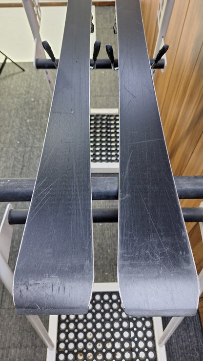 Nordica Dobermann WC SL J 136 cm Ski + Marker 10 Bindings Sport Winter Fun