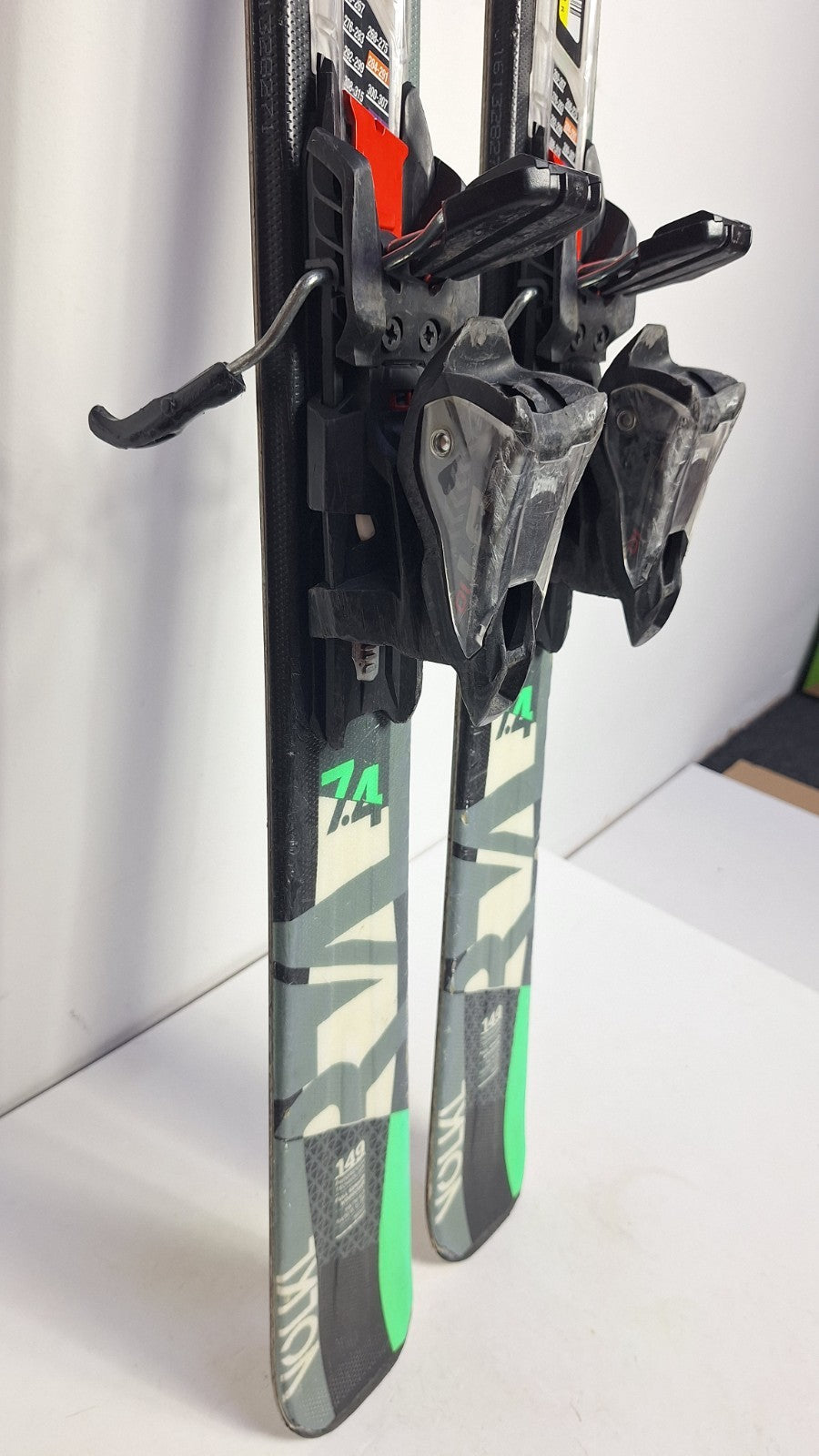 Volkl RTM 149 cm Ski + Marker 10 Bindings Fun Snow Winter Sport Piste