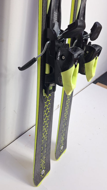 Head Super Joy 153 cm Ski + HEAD 11 Bindings Winter Adventure Winter