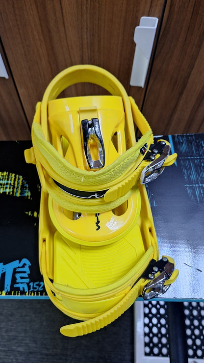 Stuff Element 152 cm Snowboard + Stuff L Bindings Winter Sport Fun Snow