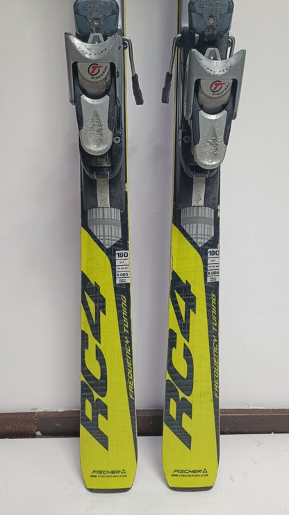Fischer RC4 180 cm Ski + Tyrolia 12 Bindungen Wintersport