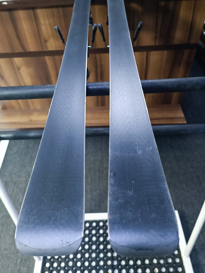 Völkl Racetiger SL 168 cm Ski + Marker 11 Bindungen Wintersport Schneespaß