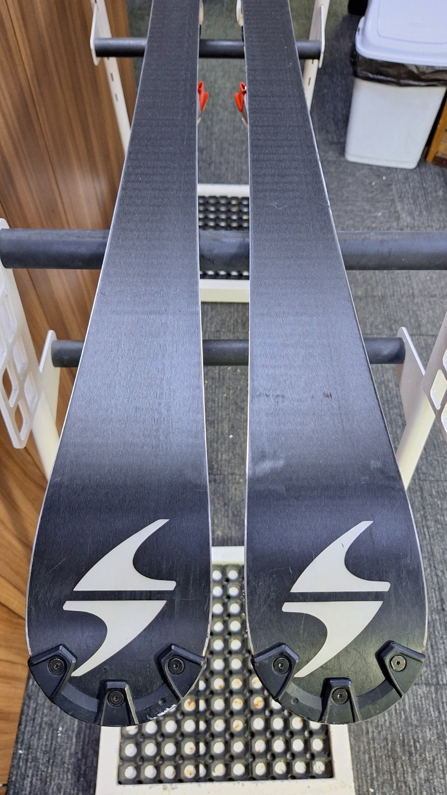 Sci Blizzard SL FIS Ti 143 cm + attacchi Marker 10 Sport invernali Neve
