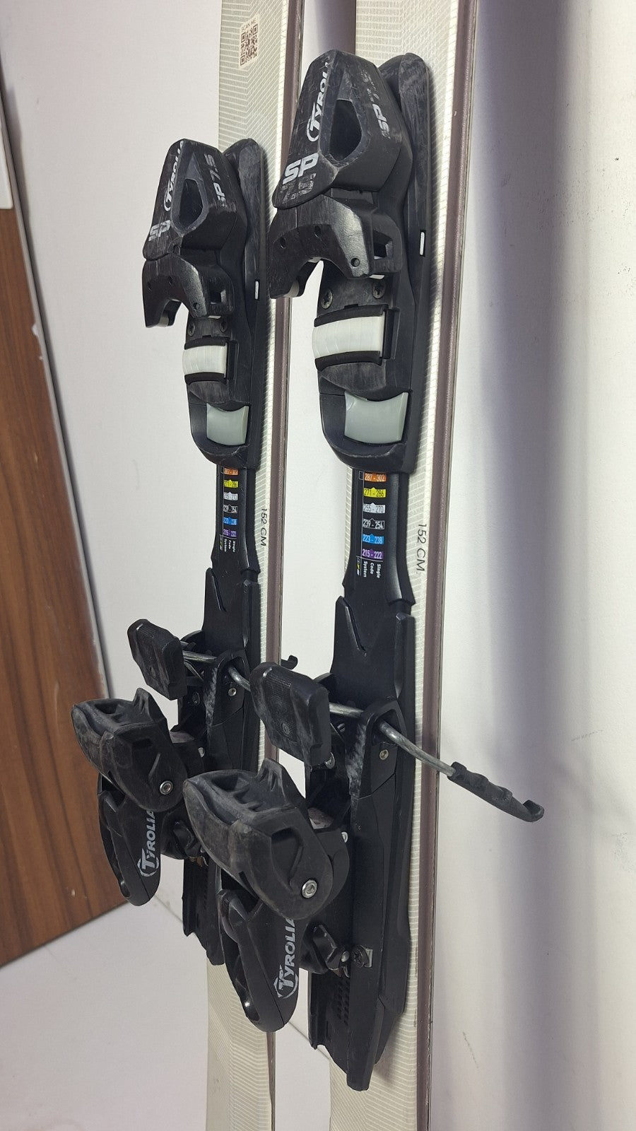 Rossignol Nova 2 152 cm Ski + Elan ESP 7.5  Bindings Winter Fun Snow Sports