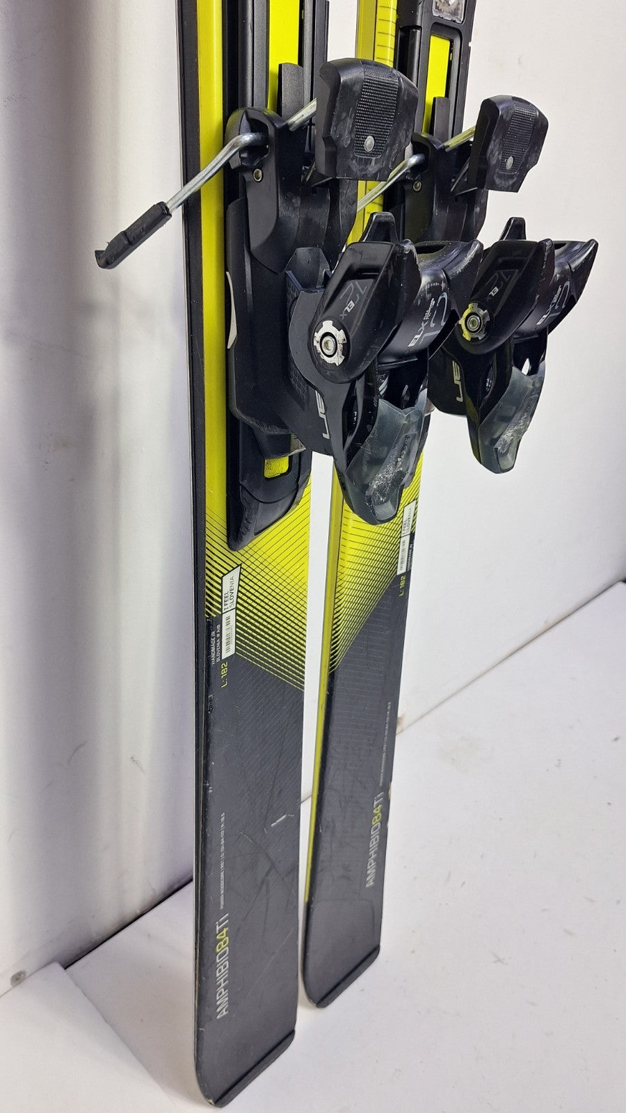 Elan Amphibio 84 Ti 182 cm Ski + Elan 12 Bindings Winter Sport