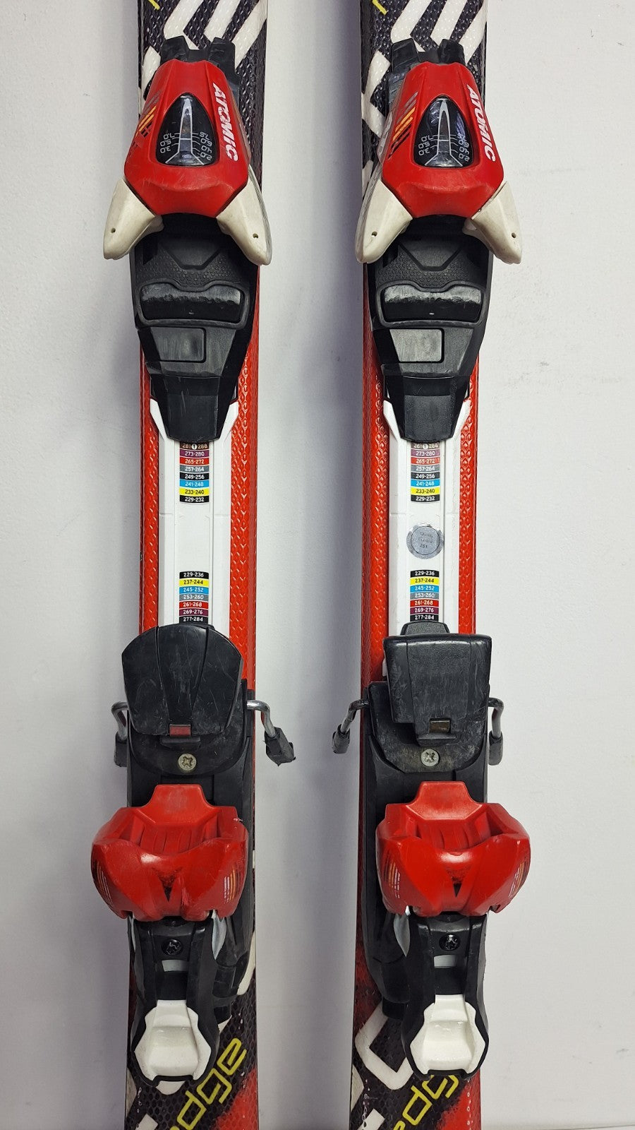 Atomic Redster XT Edge 140cm Ski + Atomic 7.5 Bindings Winter Snow Adventure