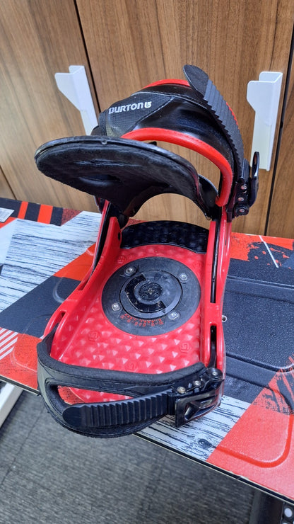 Burton LTR 153 cm Snowboard + Burton M  Bindings Winter Snow Adventure Fun