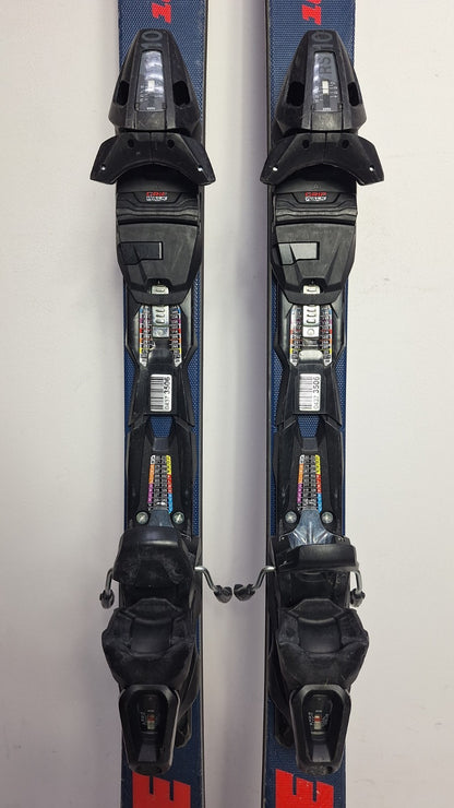 Fischer XTR The Curv  165 cm Ski + Fischer RS 10 Bindings Winter Sport  Snow