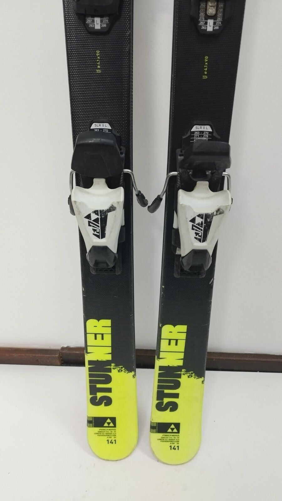 Fischer Stunner 141 cm Ski + Fischer 7.5 Bindungen Wintersport Spaß Abenteuer