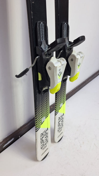 HEAD SupershapeTeam SLR PRO 147cm Ski + HEAD SLR 7.5 Bindungen Wintersport