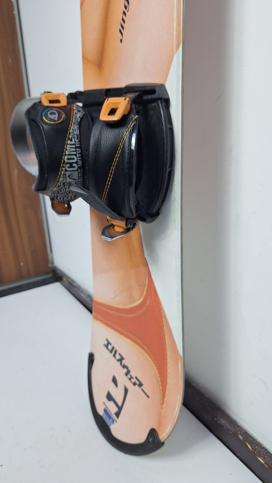 Elsewhere Jingu 163 cm Snowboard + HEAD Rental L  Bindings Winter Snow Fun