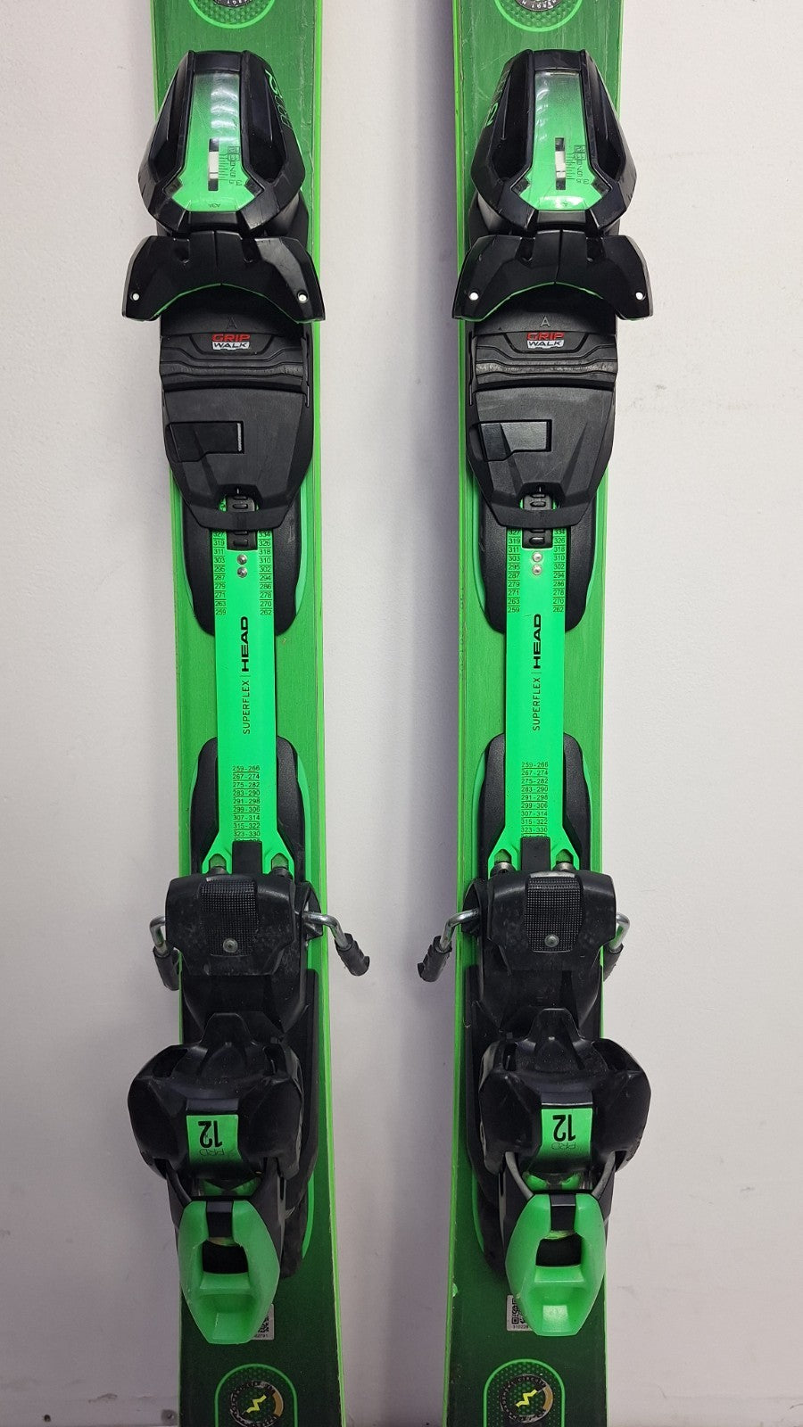 HEAD Supershape e-Magnum  156cm Ski + Head PRD 12  Bindings Winter Sport
