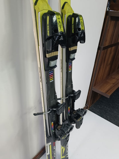 Fischer RC4 Weltcup 180 cm Ski + Fischer 12 Bindungen Wintersport Schnee