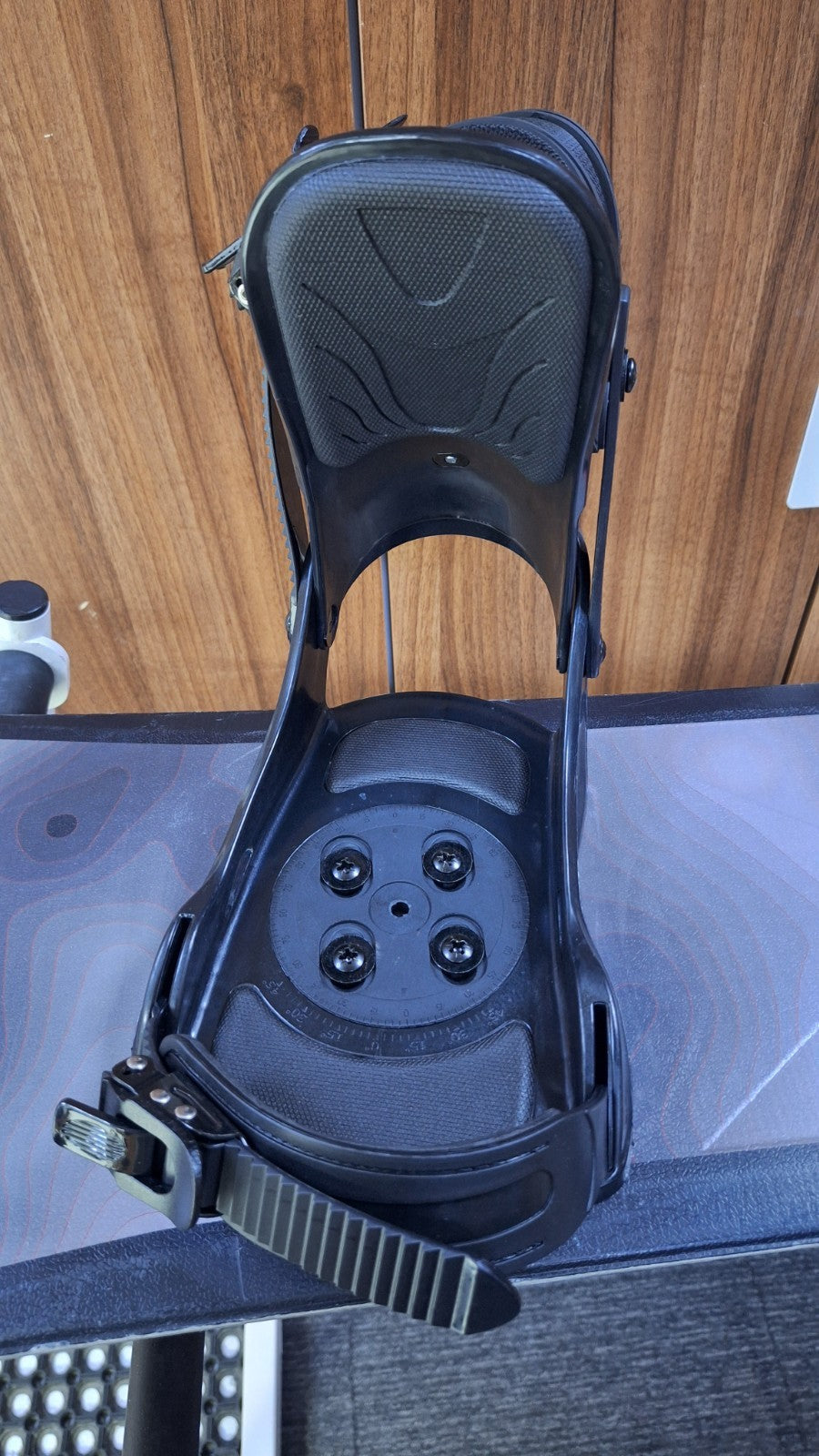 HEAD Flex 2.0 4D 149 cm Snowboard + Brand New Talerun M  Bindings Winter Snow